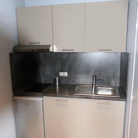 Studio Cosy + Piscine + Parking *